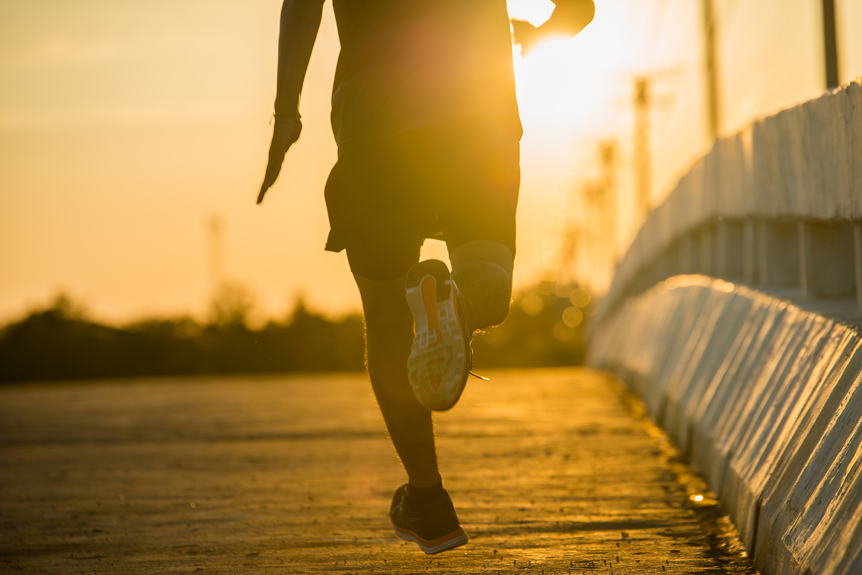 Quantos km um iniciante deve correr por semana? (resposta baseada em ciência)